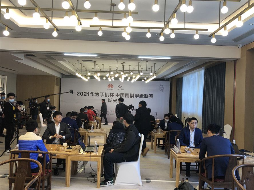 伊藤雄彦微微一怔，自嘲的笑了笑，随即点了点头：叶先生说得对，能不能实现，就看上帝了。